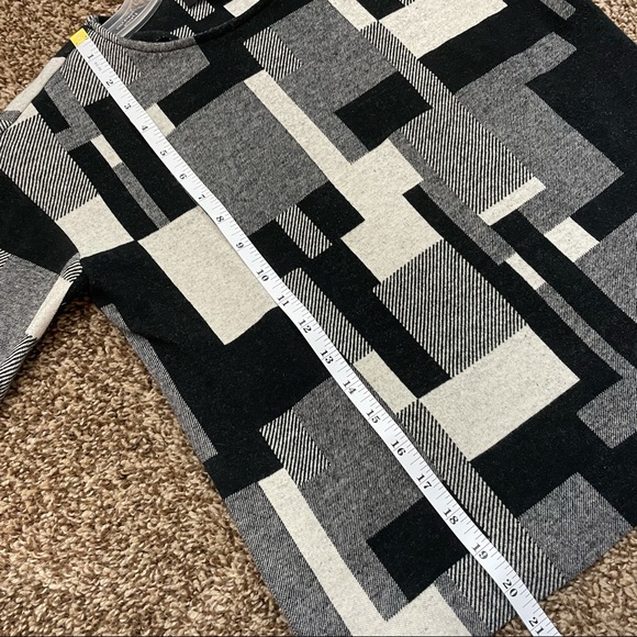 La fee Maraboutee 3/4 sleeve geometric top - Picture 4 of 6